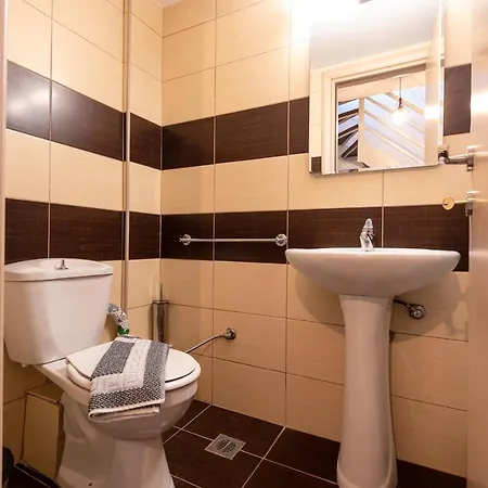 Alex * Κρυοπηγή